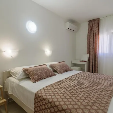 S-7 Apartment