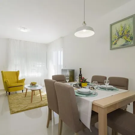 Apartment S-7 Trogir