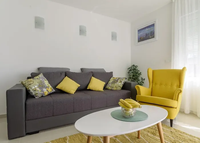Apartment S-7 Trogir